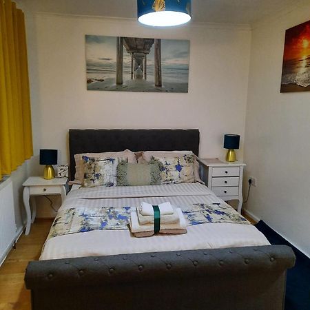 Lovely 2-Bed House In The Heart Of Woodhouse Leeds Лідс Екстер'єр фото